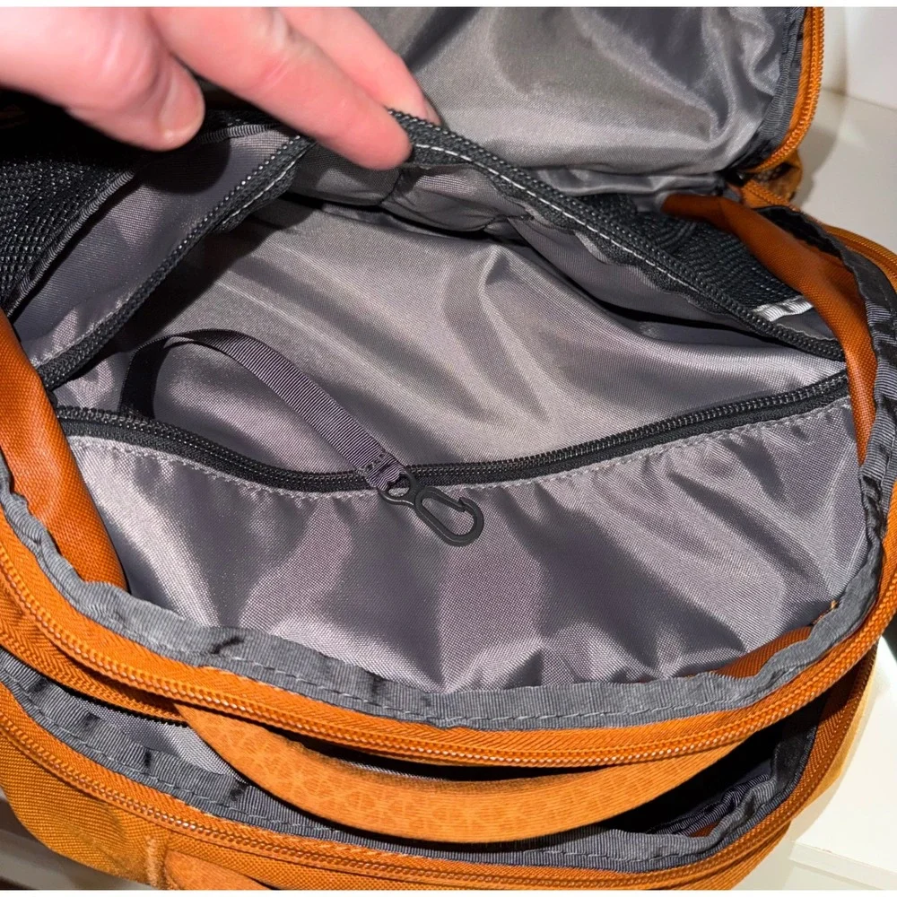 The North Face Jester Backpack Leather Brown Orange NF0A3VXF Laptop Bag NWOT